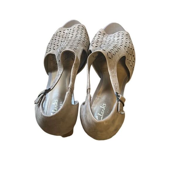 Clarks Artisan Suede Cut Out Chunky Platform Heels‎ size 9.5 - Picture 5 of 7